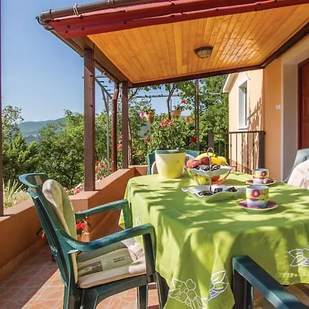 House And In 8758 * Labin (Istria)