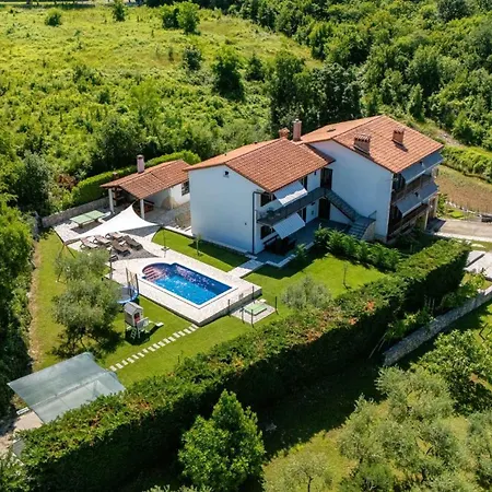 House And Apartments In Labin 8758 Vikendica *